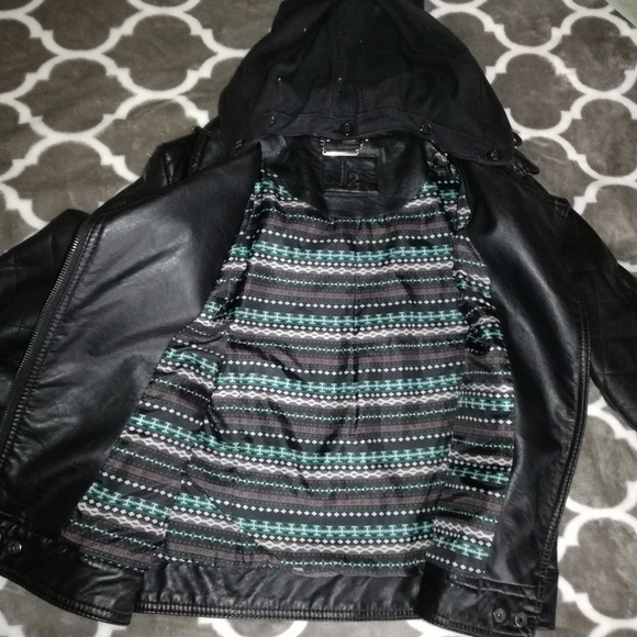 Jacket - Picture 2 of 4